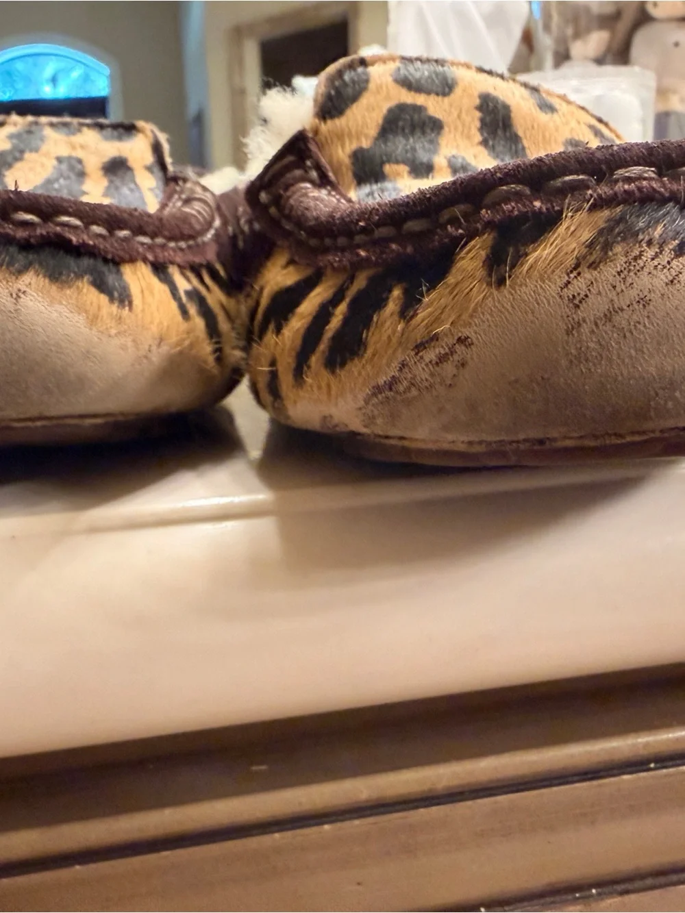 UGG womens Leopard-Print Moccasin Slippers in Brown/Black